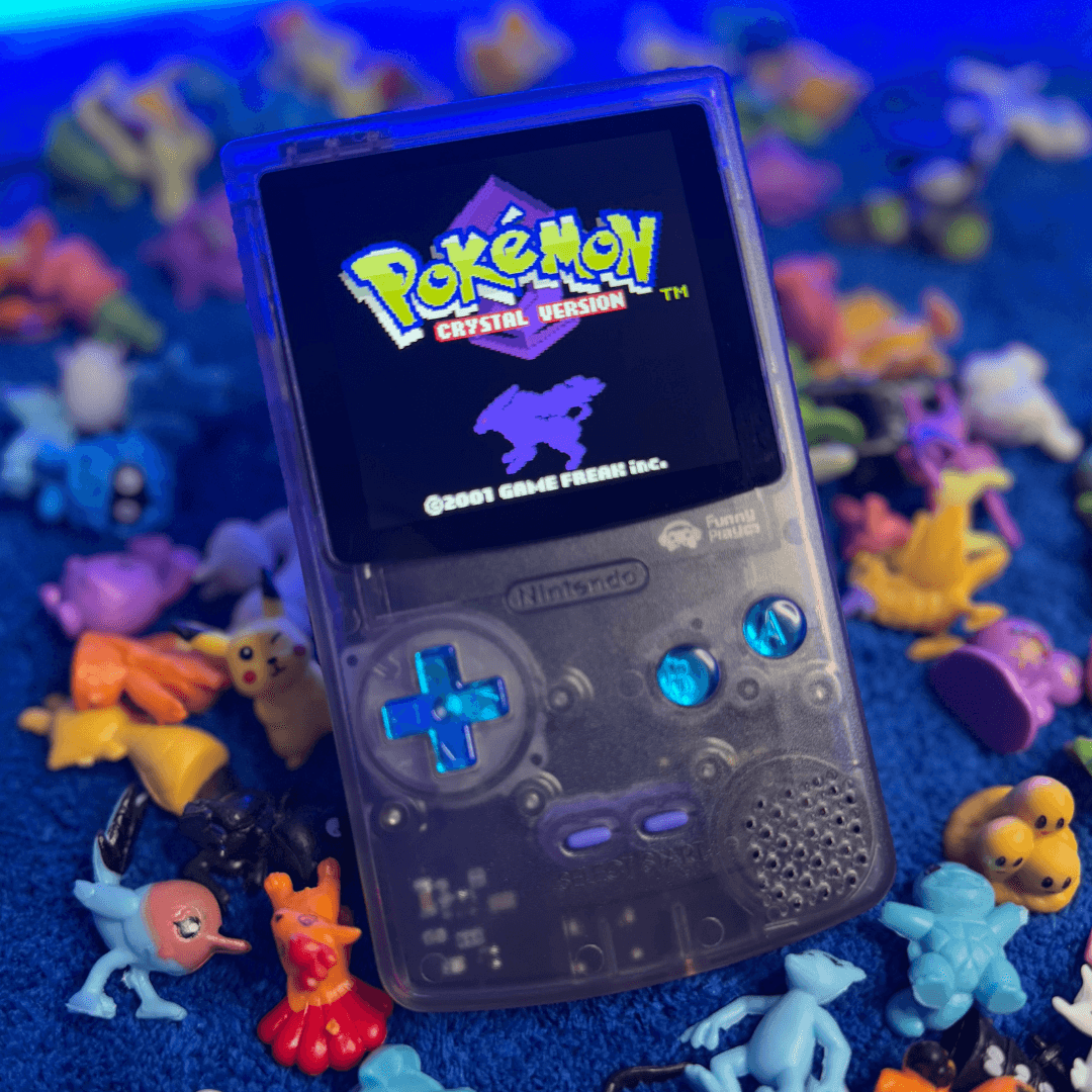 FunnyPlaying Game Boy Color Atomic Purple met IPS-scherm
